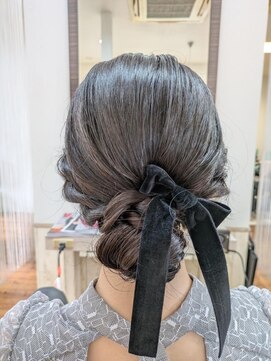 オブジェ ヘアープロデュース ナチュラルシニヨン*