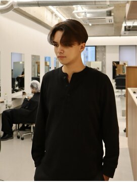 メラク(Merak) 王道センターパート/メンズ/メンズカット/メンズカラー