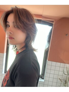 テン ディー(TEN D) おしゃれ女子 ウルフスタイル