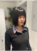 冬のパツっとボブでファッションとの相性◎