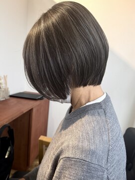 ゼンドット キョウト(Zen. kyoto) シルバーグレーハイライト