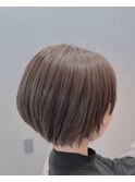 フェミニンショートボブ×オリーブグレージュ