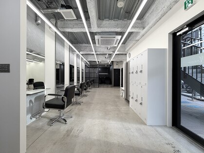 モアナ バイ ヘッドライト 大和店(Moana by HEADLIGHT)の写真