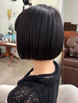 ルネラトーキョー(RUNERA TOKYO) ボブ 黒髪ボブ 似合わカット