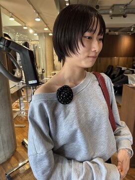 ダブ ダイカンヤマ(DaB DAIKANYAMA) ぱっつん前髪レイヤーショートボブ