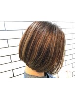 スケッチ(sketcH)&nbsp;【sketcH.お客様ヘア】前下がりボブ＋透明感ハイライトカラー