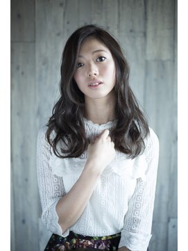 コマ(coma) 【coma中野】ツヤ感暗髪でつくる、レディエレガンスウェーブ.