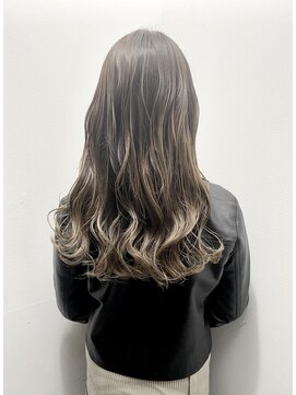 オンザ(ONTHE) ミルクティグレージュグラデーション20代30代40代【林京平】