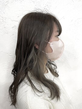 エルズ 大宮店(ailes) グレージュ×シルバーベージュ[大宮/大宮駅/大宮ショート]