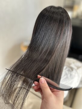 ミントリーフ(Mint leaf) 髪質改善トリートメント【カラーエステ】ヘッドスパ付