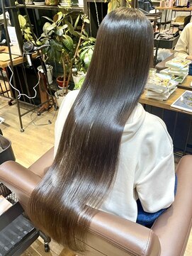 ロダット 横浜(LODAT by little) つやさらストレート・縮毛矯正・髪質改善【LODAT横浜】