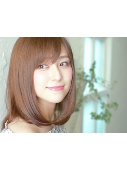 丁寧なカウンセリングから、一人ひとりの髪の状態・お悩みに合わせて薬剤を選定し、理想の美髪を叶えます◇