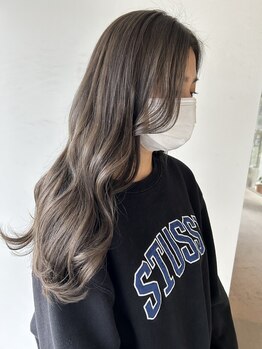 ヘアーアンドエステティック ヴェリス(hair&esthetic Velis)の写真/日本初【オイルグロスカラーiNOA】オイルたっぷりのカラーで今までに感じたことのない圧倒的なツヤ髪に☆