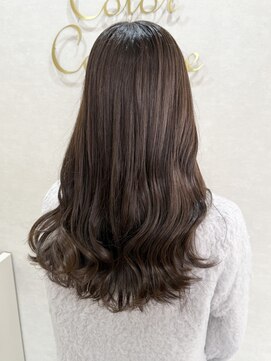 カラークチュール(Color Couture) 黒髪/ホブ/切りっぱなし/ネイビー/小顔カット/ボルドー/韓国