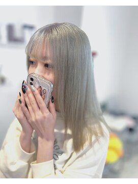 ビューティースタイルクラブ(BEAUTY STYLE CLUB) ケアブリーチ使用!ダメージレスホワイトシルバー!