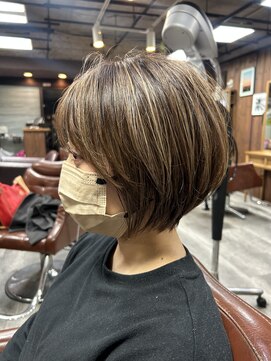 マーレ(mare) 大人ショート×白髪ぼかし