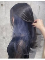 カリーナコークス 原宿 渋谷(Carina COKETH)&nbsp;ブリーチ2回から楽しめるインディゴブルーインナーカラー