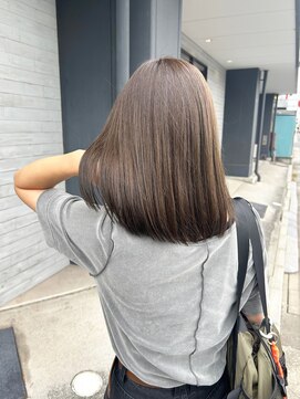 ユニカ(UNIKA) オリーブグレージュ