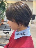大人ショートボブ赤み消しオリーブカラー
