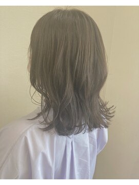 モルニ(MORNI) アッシュグレー_マロンベージュ Aラインボブ かきあげ