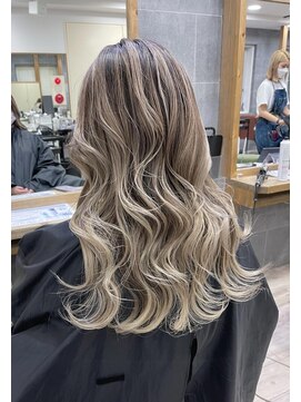 ジゼル(gisele) (稲毛)バレイヤージュ