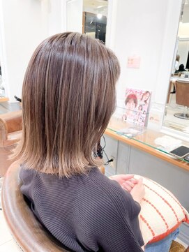 ネオリーブアイム 横浜西口店(Neolive aim) フォギーベージュ グラデーションカラー【横浜】