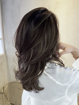 ロエ 平尾山荘(loe) 【脱白髪染めハイライト】白髪染めをしない地毛ハイライト/平尾