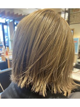 フレンズ 山鼻店(friend's) シャドールーツバレイヤージュ