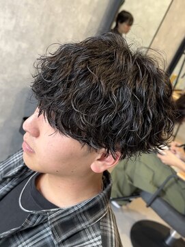 アビー(ABEY) 波巻きスパイラル刈り上げマッシュ重め