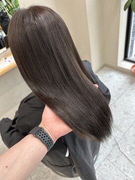 シカ 神戸三宮元町店(Cica) 神戸　三ノ宮　元町　髪質改善　 透明感カラー