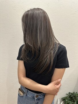 ウニレ バイ センス(unire by sense) 【姫路/飾磨】ストレートアイロンで決まるロングレイヤーカット