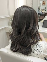フェリーアヴェダハルミ(FEERIE AVEDA HARUMI)&nbsp;アッシュカラー×レイヤーカット