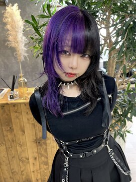 イコ(.ico) ハーフカラーデザイン 20代30代 インナーカラー ウルフカット