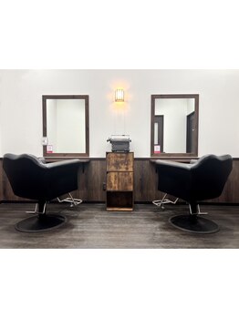 【駅南】大きなサロンや大人数のサロンはちょっと緊張してしまう方に◎半個室でリラックス♪完全個室も有＊