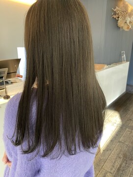 ヨルプラスディ(yoru+D) オリーブベージュ