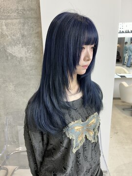 リタブランシェ(Lita branche) 顔まわりレイヤー×ネイビーブルー