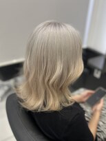 ヘアーデザイン ジェルム(Hair Design germe)&nbsp;ホワイトブロンドミディ / YUDU