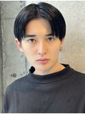 刈り上げセンターパートコンマバング韓国ヘアニュアンスパーマ