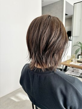 テラス トヨタ(Telasu Toyota) 大人可愛いくびれレイヤーボブの外ハネスタイル◎