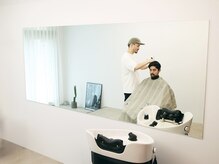 イナフ(ENUFF)の雰囲気（静かに自分だけの時間を過ごす。men's | メンズカット | 代々木）