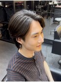 立体感リバースヘア×眉メイクで強調する洗練された目力