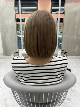 ロンドルーチェ 心斎橋(Lond luce) ダークアッシュ/ミディアムレイヤーカット［髪質改善/縮毛矯正］