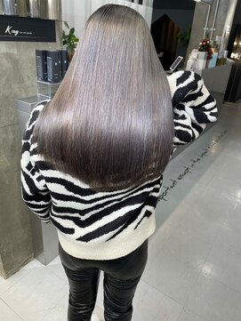 キング 枚方店(K!ng) 【枚方、高槻、梅田】シルバーカラー