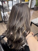 ヴィフ 大船(VIF)&nbsp;ハイライトカラーケアブリーチダブルカラー白髪ぼかし脱白髪染め