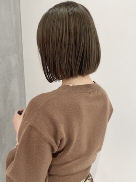 ヨーク(YOKE) 【YOKE】大人ボブアッシュオリーブグレージュカーキグレージュ