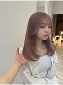 ピンクベージュ