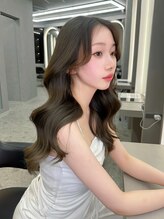 大人上品なオリーブグレージュ