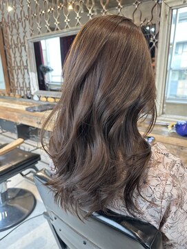 トリア(the tria) 韓国ヘア/レイヤーカット/グレージュ/髪質改善