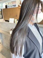 マッシュ グランバーズ 布施(MASHU GRANDVASE) 透明感たっぷりグレージュインナーカラー♪