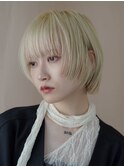 渋谷ブリーチカラータッセルボブ顔周りレイヤー切りっぱなしボブ
